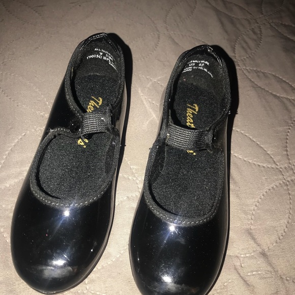 Barely used, toddler tap shoes - Picture 1 of 2
